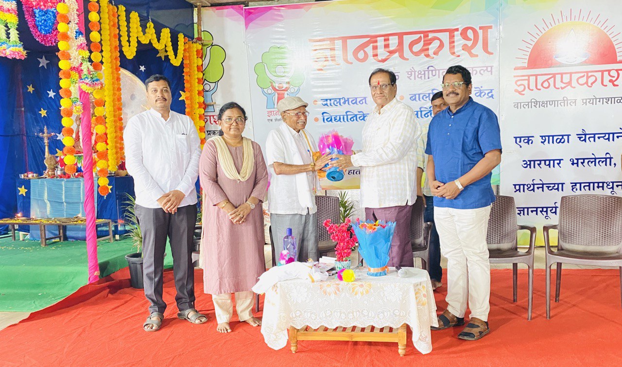 Gallery Academics — Computer lab work